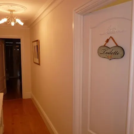 Apartamento Sleeps 6 Air Con Wifi Cannes