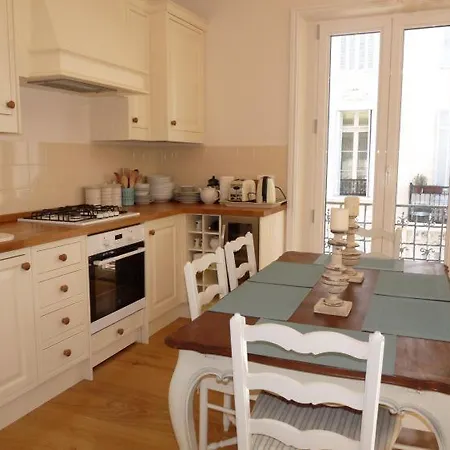Sleeps 6 Air Con Wifi *